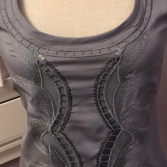 Express Fancy, Front Detailed Tank Top - Picture 2 of 5